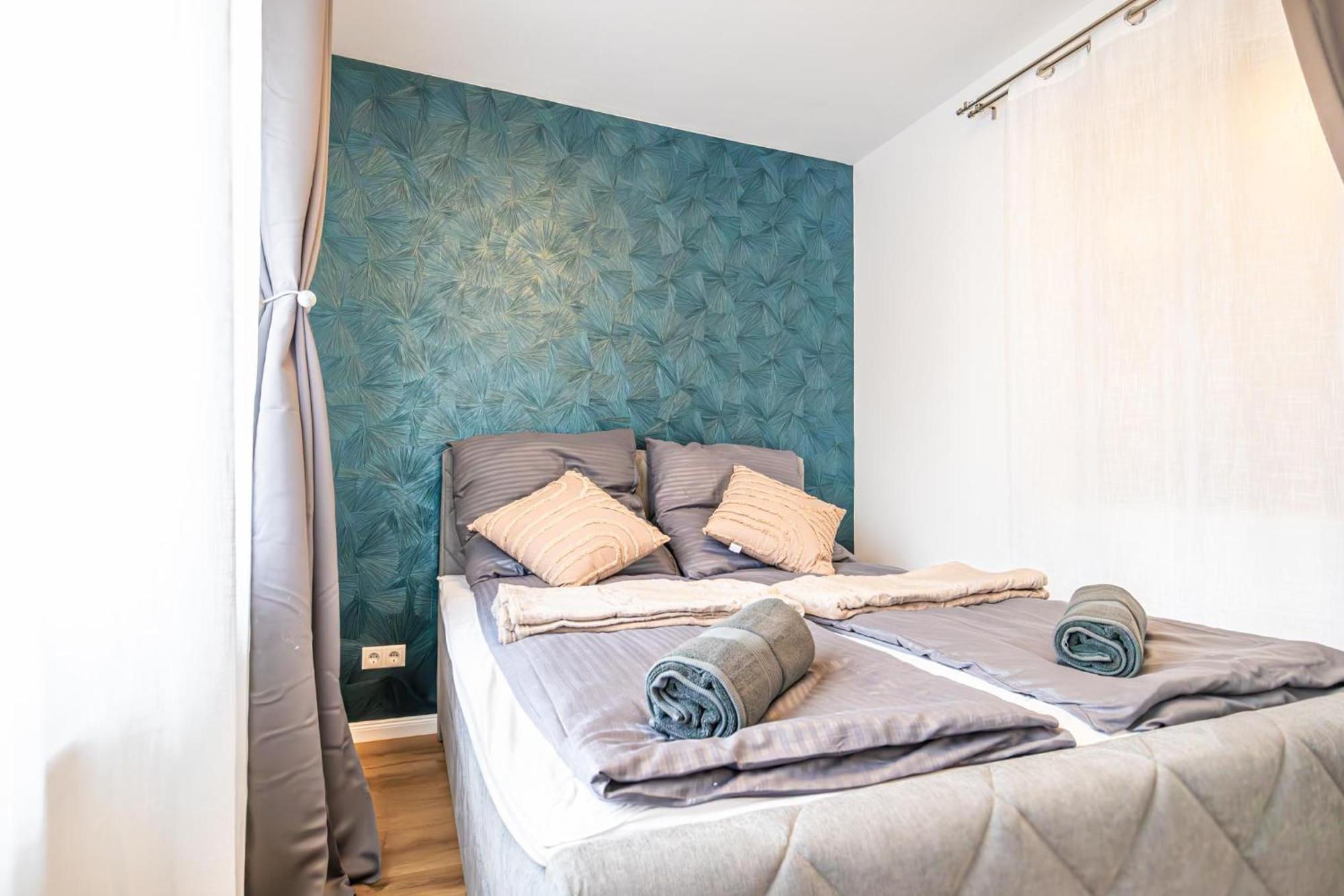 Charming 1Br And 1Lr Apt Modern Design Donaustadt Vienna Esterno foto