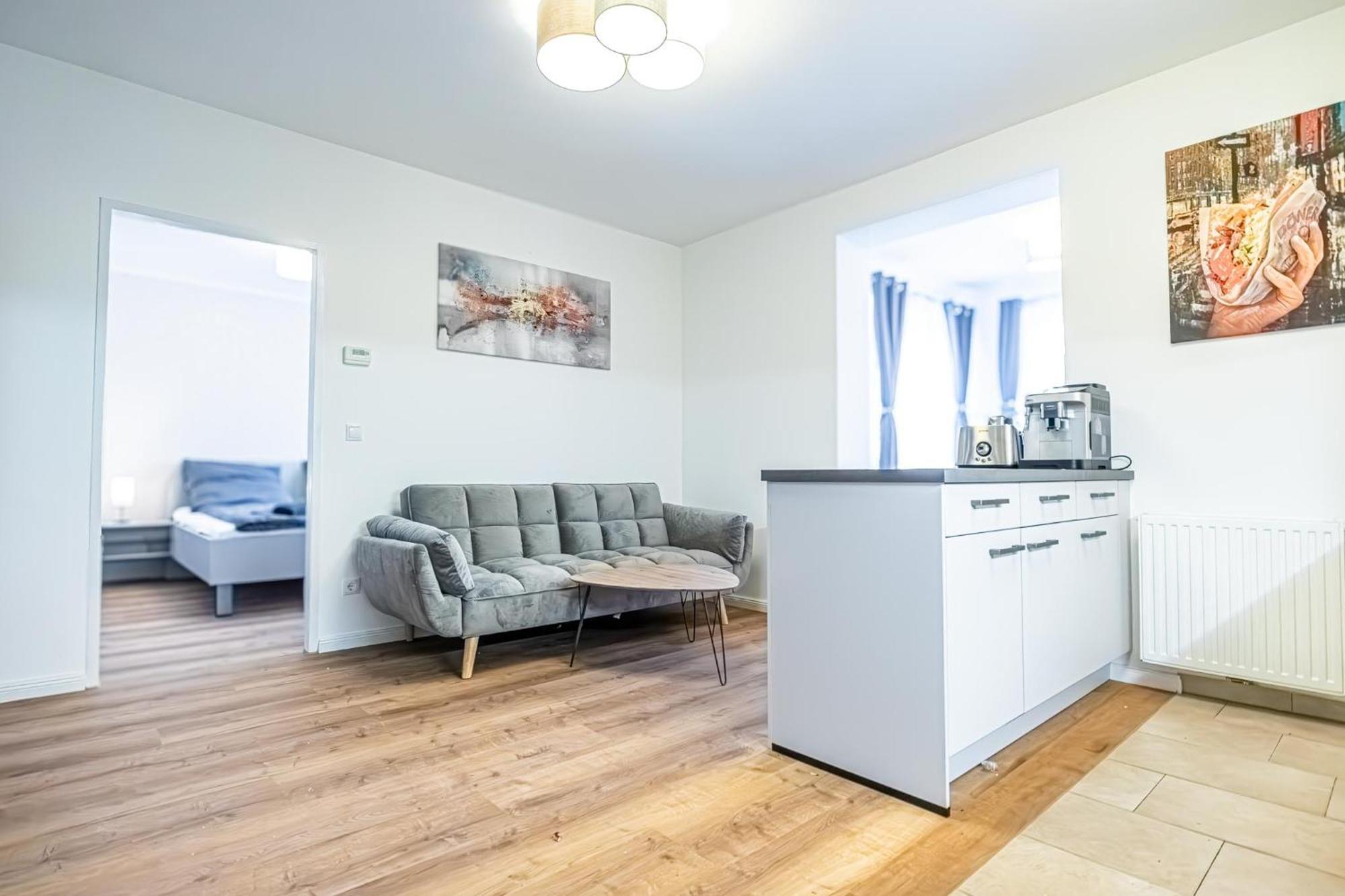 Charming 1Br And 1Lr Apt Modern Design Donaustadt Vienna Esterno foto