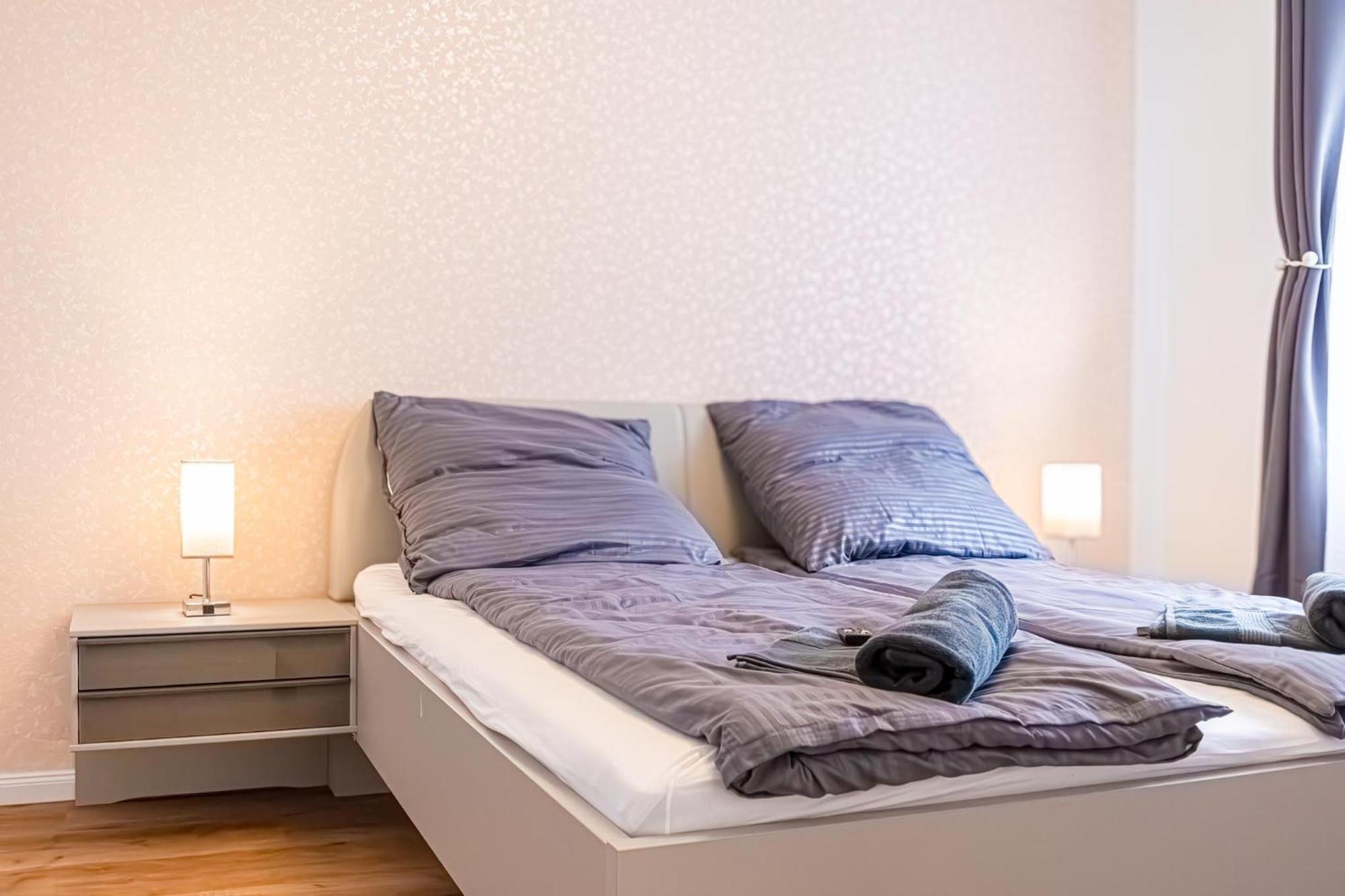 Charming 1Br And 1Lr Apt Modern Design Donaustadt Vienna Esterno foto