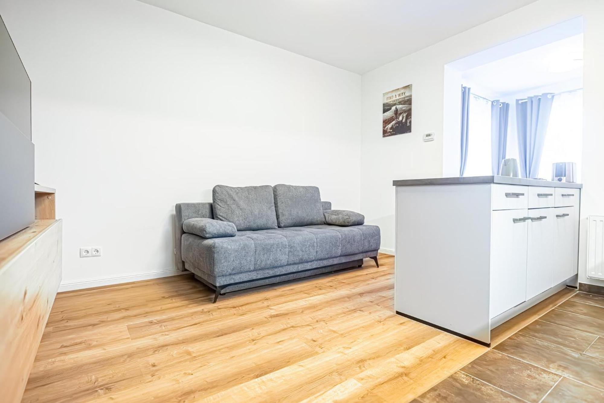 Charming 1Br And 1Lr Apt Modern Design Donaustadt Vienna Esterno foto