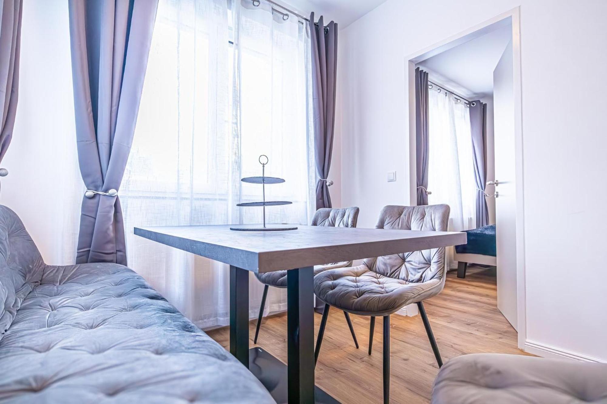 Charming 1Br And 1Lr Apt Modern Design Donaustadt Vienna Esterno foto